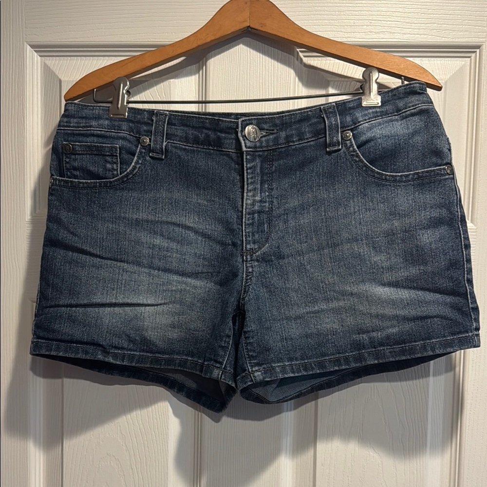 Nine West Blue Jean Shorts Medium-Dark Wash Sz 6